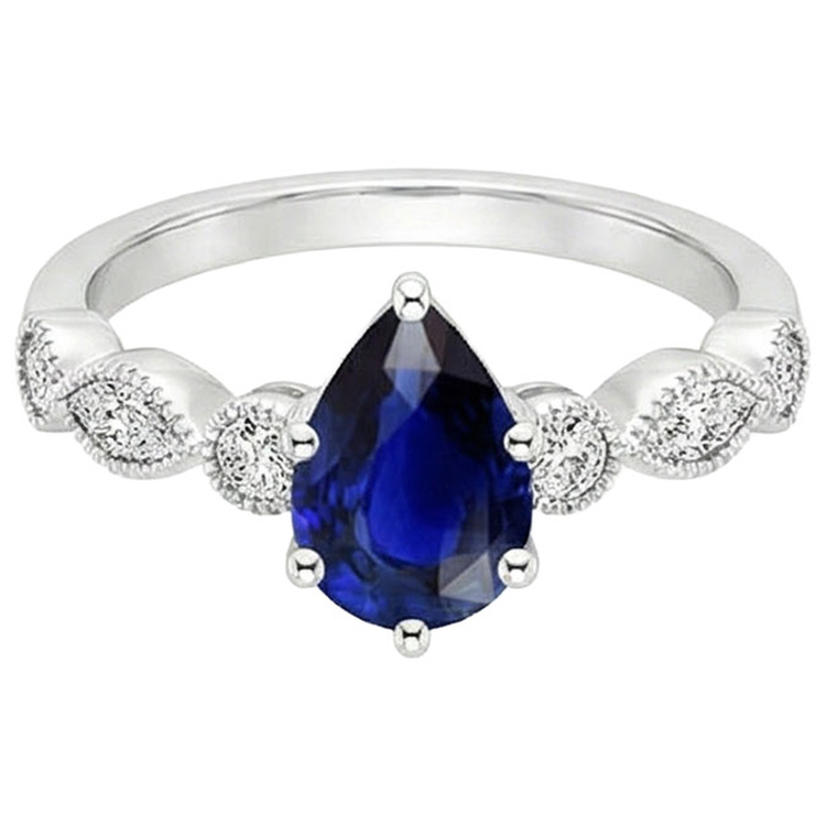 Bague Solitaire Marquise & Accents Diamants Naturels Extraits des Mines ( et non cultivés en laboratoire ) Ronds 3 Carats