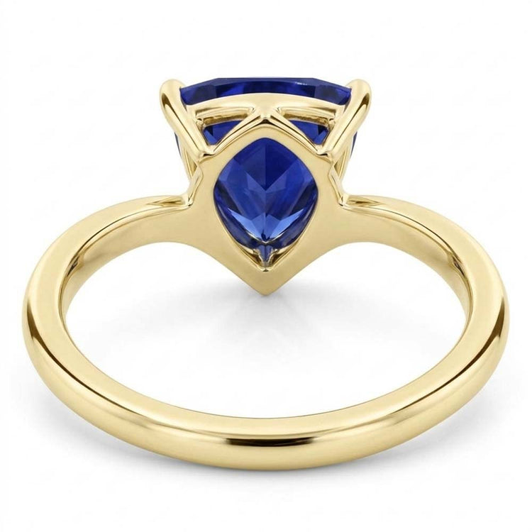Bague Solitaire Or Jaune Trillion Saphir 1.50 Carats Sertie De Griffes