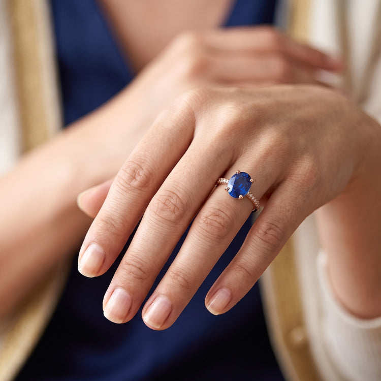 Bague Solitaire Ovale Saphir Bleu & Pavé Diamants 4.50 Carats