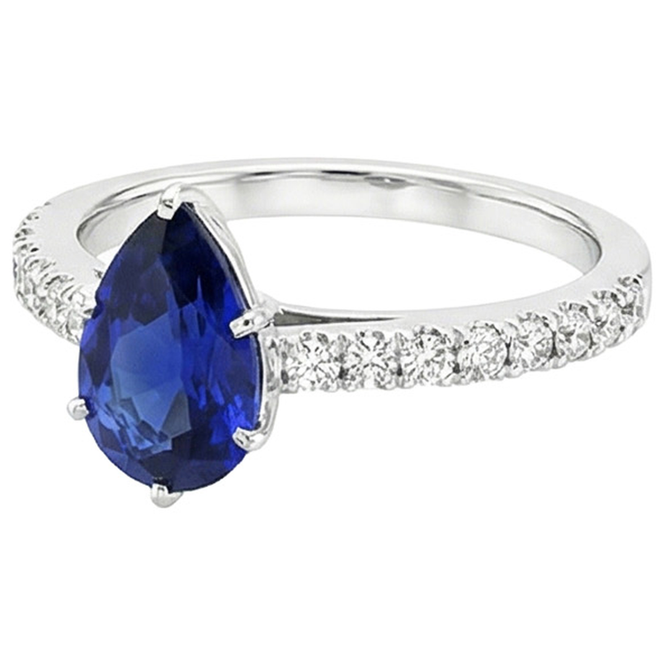 Bague Solitaire Poire Saphir Bleu Pavé Accents Diamants Naturels Extraits des Mines ( et non cultivés en laboratoire ) 5.25 Carats
