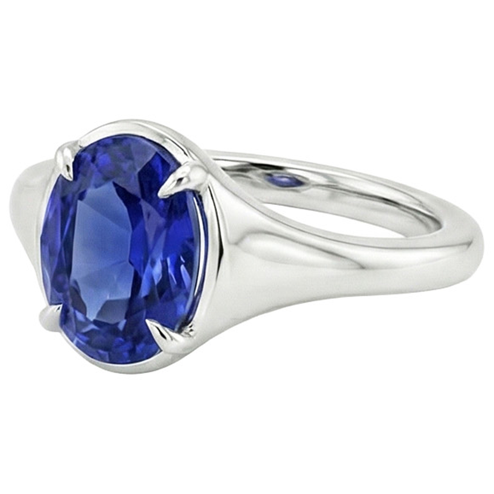 naturel oval saphir 3carats bague sur blanc