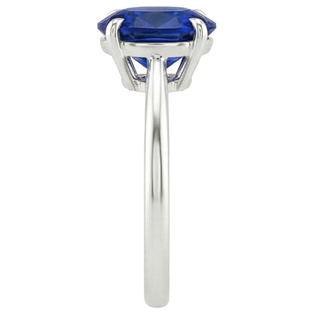 naturel oval saphir 2.50carats bague sur blanc