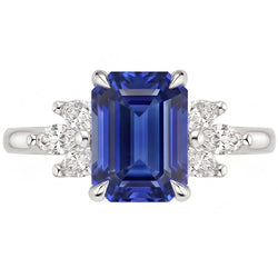 Bague Solitaire avec Accents Saphir du Sri Lanka & Pierre de Poire 4 Carats