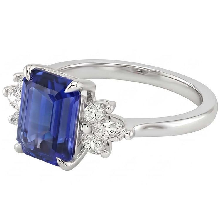 Bague Solitaire avec Accents Saphir du Sri Lanka & Pierre de Poire 4 Carats