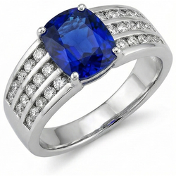 Bague Sri Lanka Coussin Saphir Avec Diamants Naturels Extraits des Mines ( et non cultivés en laboratoire ) Or 3.50 Ct Blanc 14K