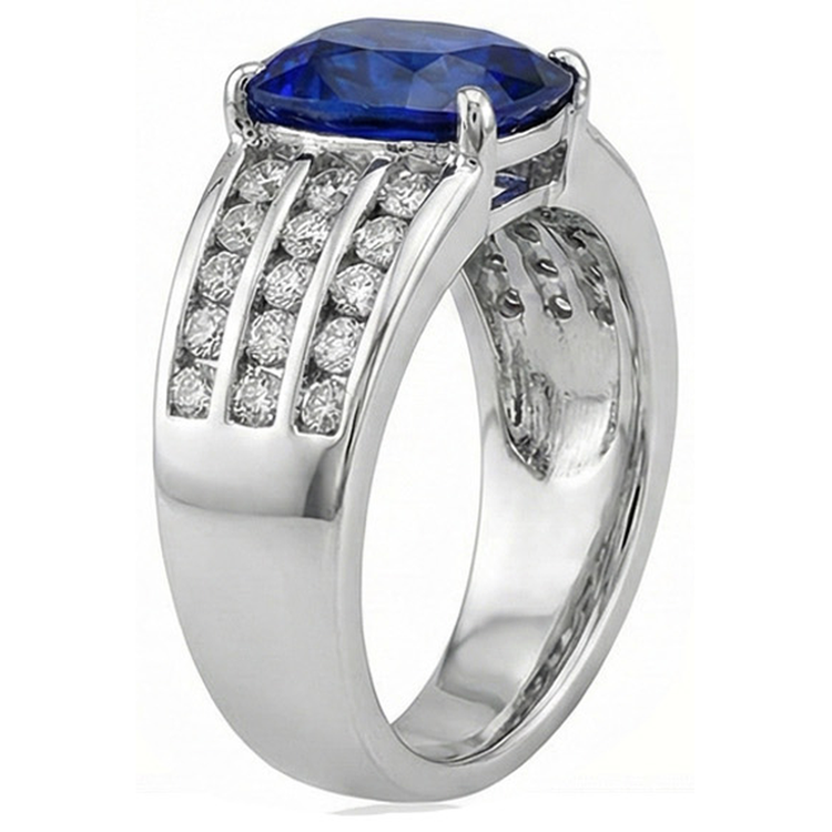 Bague Sri Lanka Coussin Saphir Avec Diamants Naturels Extraits des Mines ( et non cultivés en laboratoire ) Or 3.50 Ct Blanc 14K