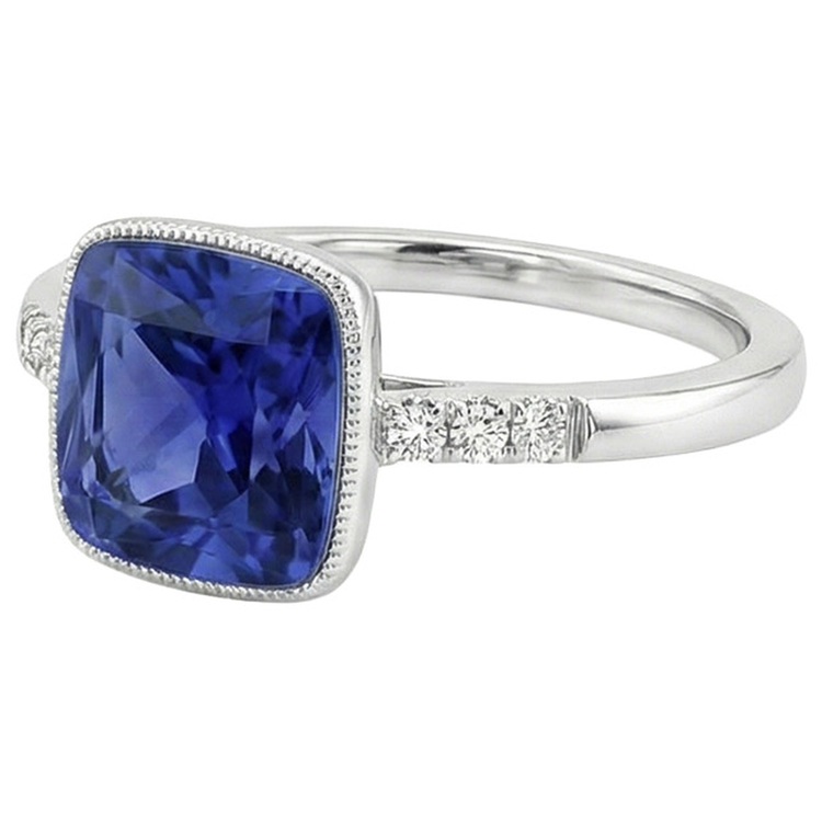 Bague Style Vintage Diamant Naturels Extraits des Mines ( et non cultivés en laboratoire ) Et Saphir Bleu 6 Carats Pierre Précieuse