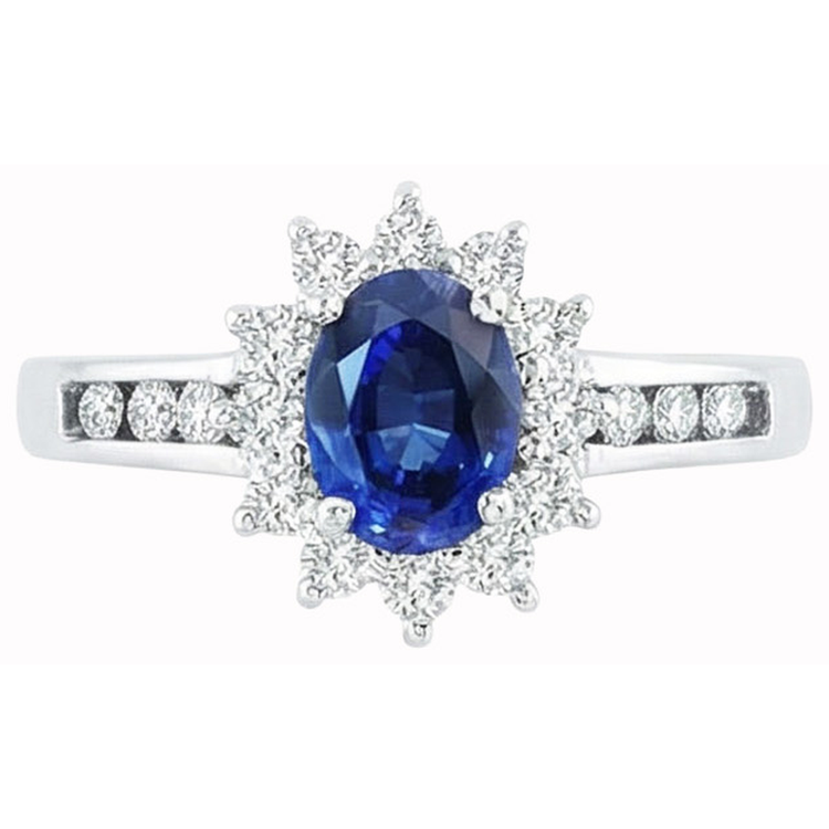Bague Taille Ronde Saphir Et Diamants Naturels Extraits des Mines ( et non cultivés en laboratoire ) Sri Lanka Or Blanc 3.80 Ct