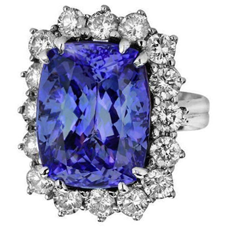 naturel cushion tanzanite 6.50carats bague angle de côté