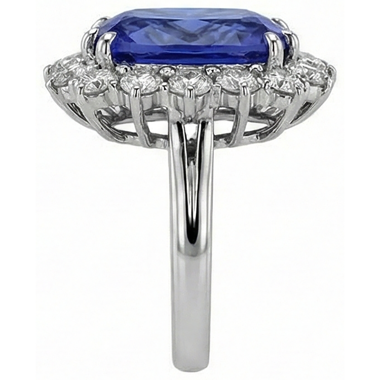naturel cushion tanzanite 6.50carats bague sur blanc