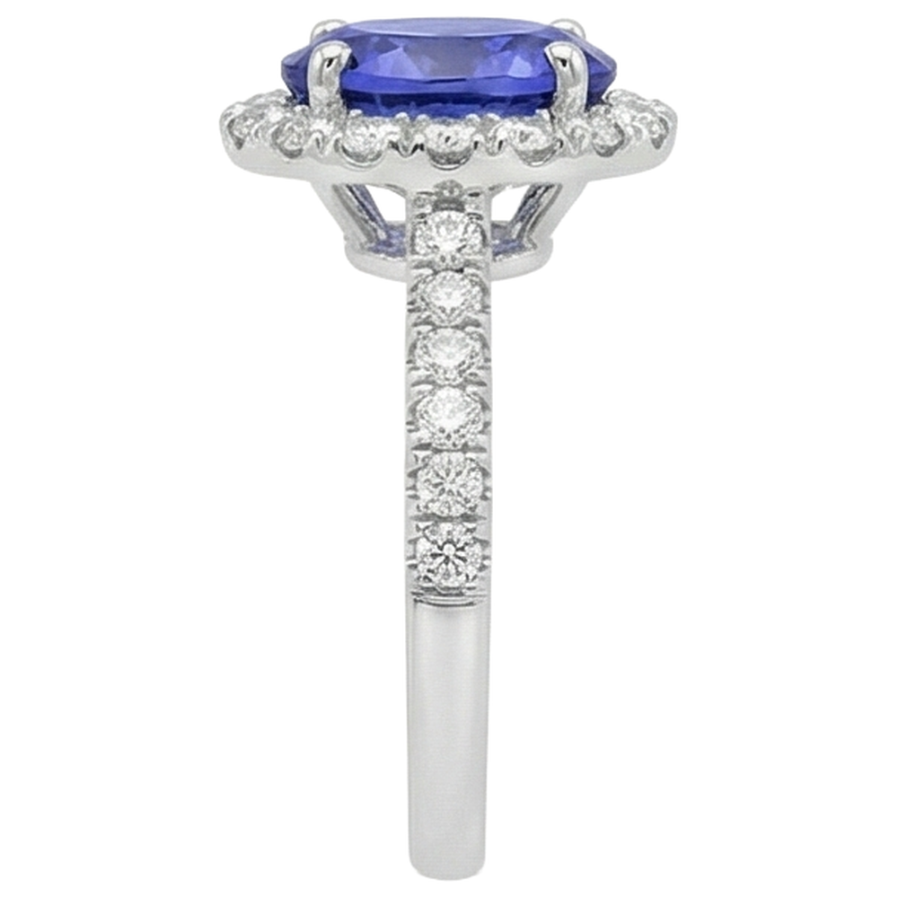 naturel oval tanzanite 11.25carats bague sur blanc
