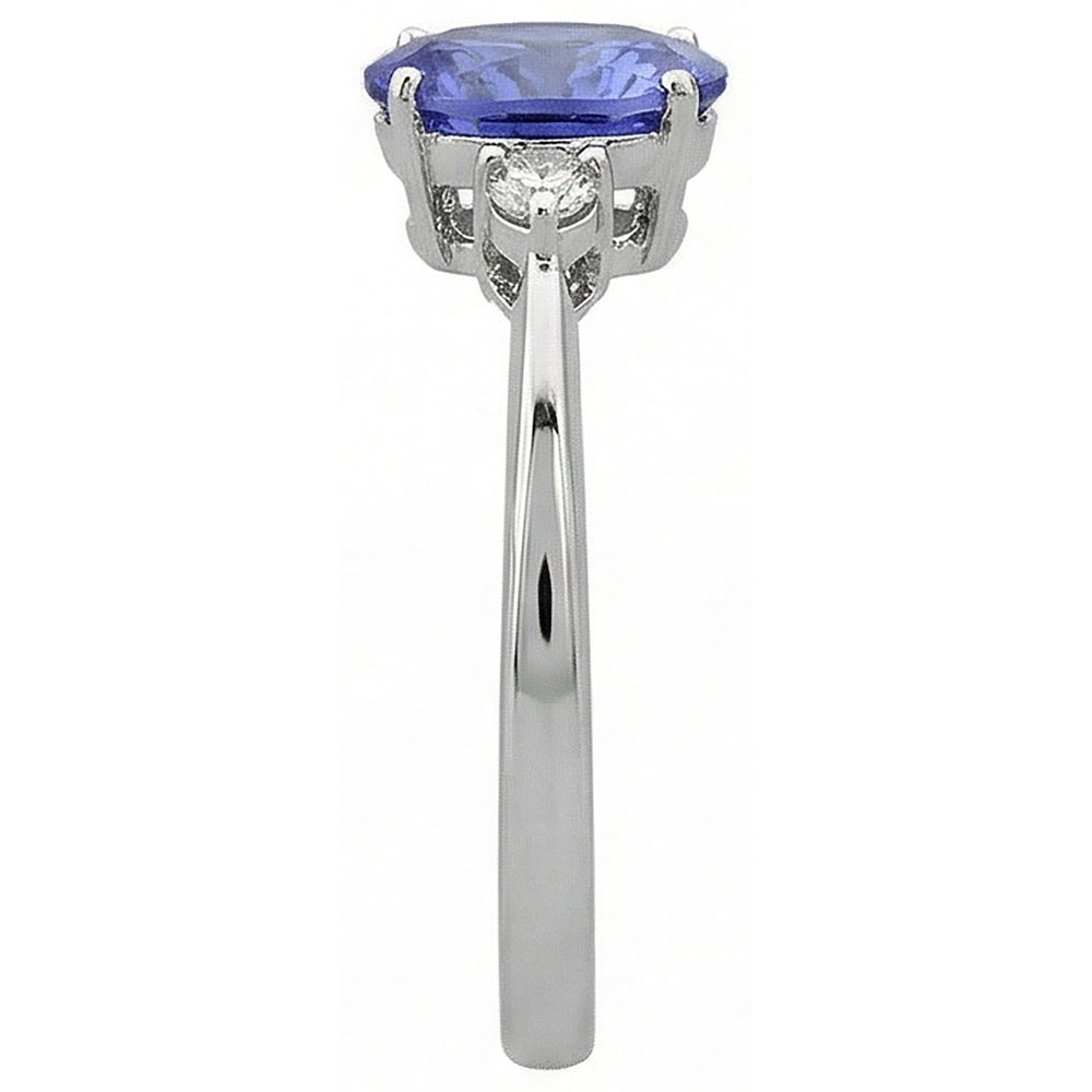 naturel oval tanzanite 1.95carats bague sur blanc