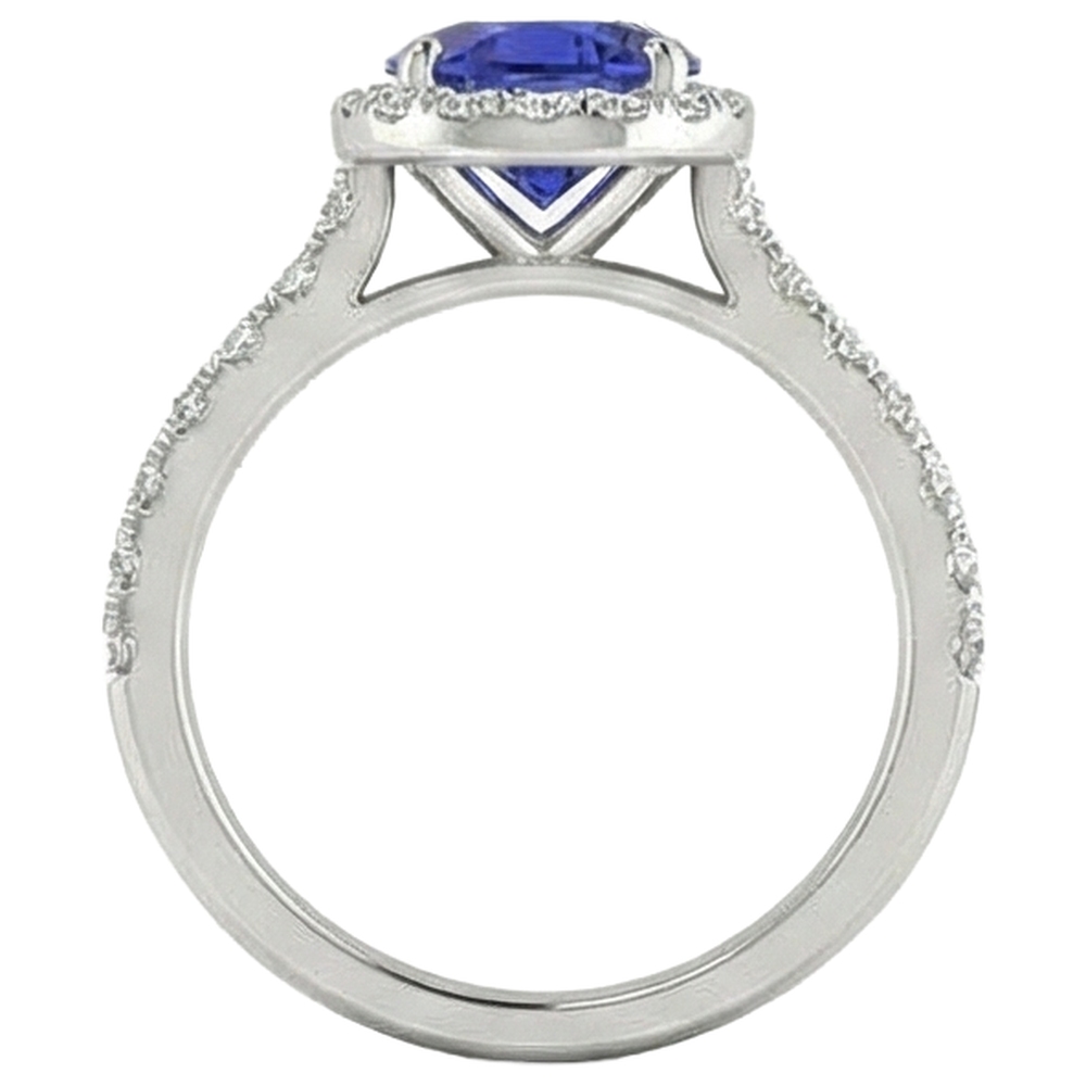naturel tanzanite 11carats bague sur blanc