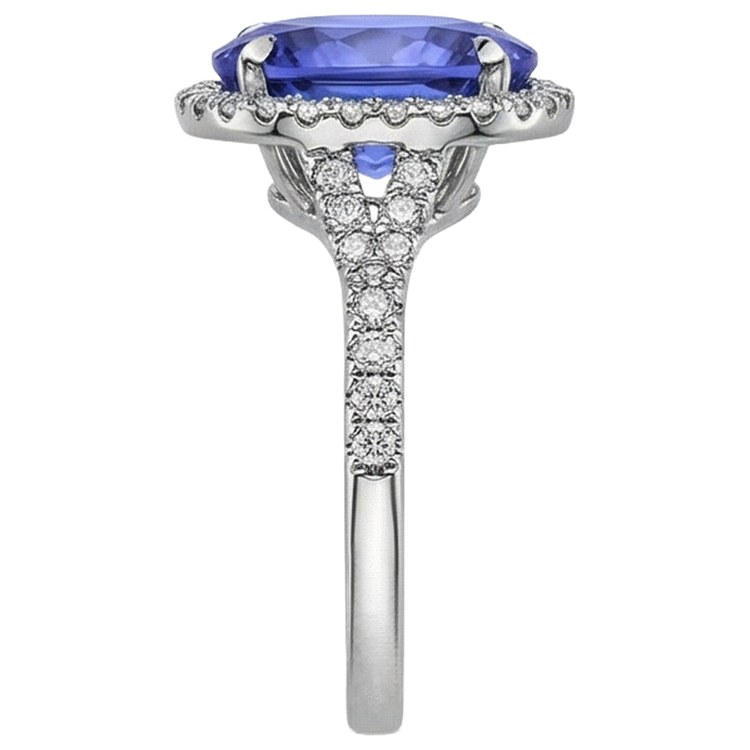 Bague Tanzanite de 6.85 ct avec halo de diamants en or blanc 14K