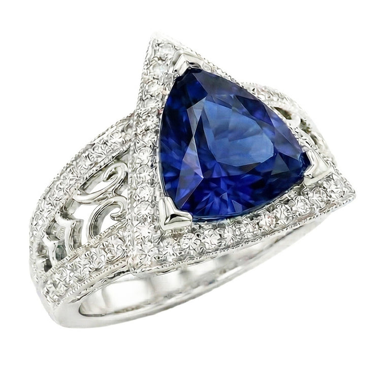 Bague Trillion Pierres Précieuses Style Antique Saphir Ceylan 1.50 Carats Or