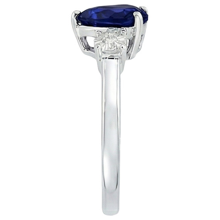 Bague Trois Pierres Forme Coeur Saphir Bleu Rond & Diamants Naturels Extraits des Mines ( et non cultivés en laboratoire ) 8 Carats