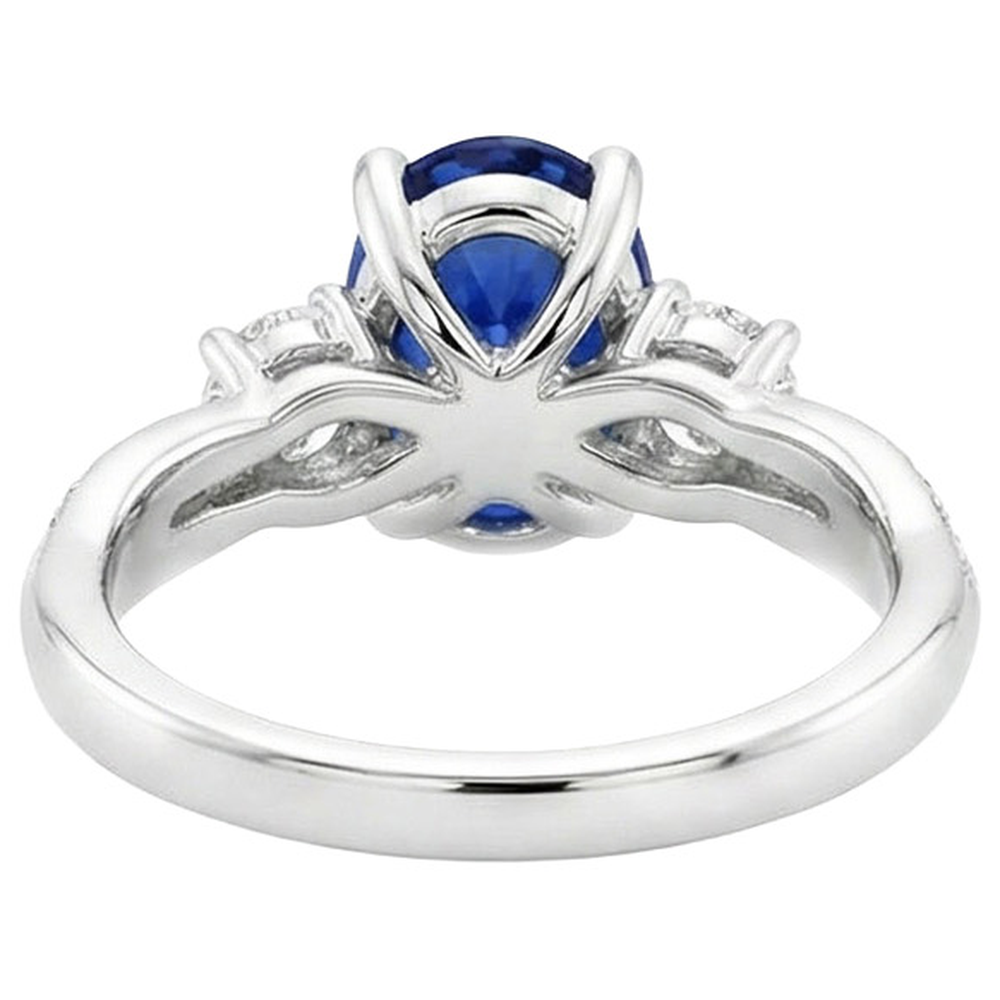 naturel oval saphir 4carats bague détail rapproché