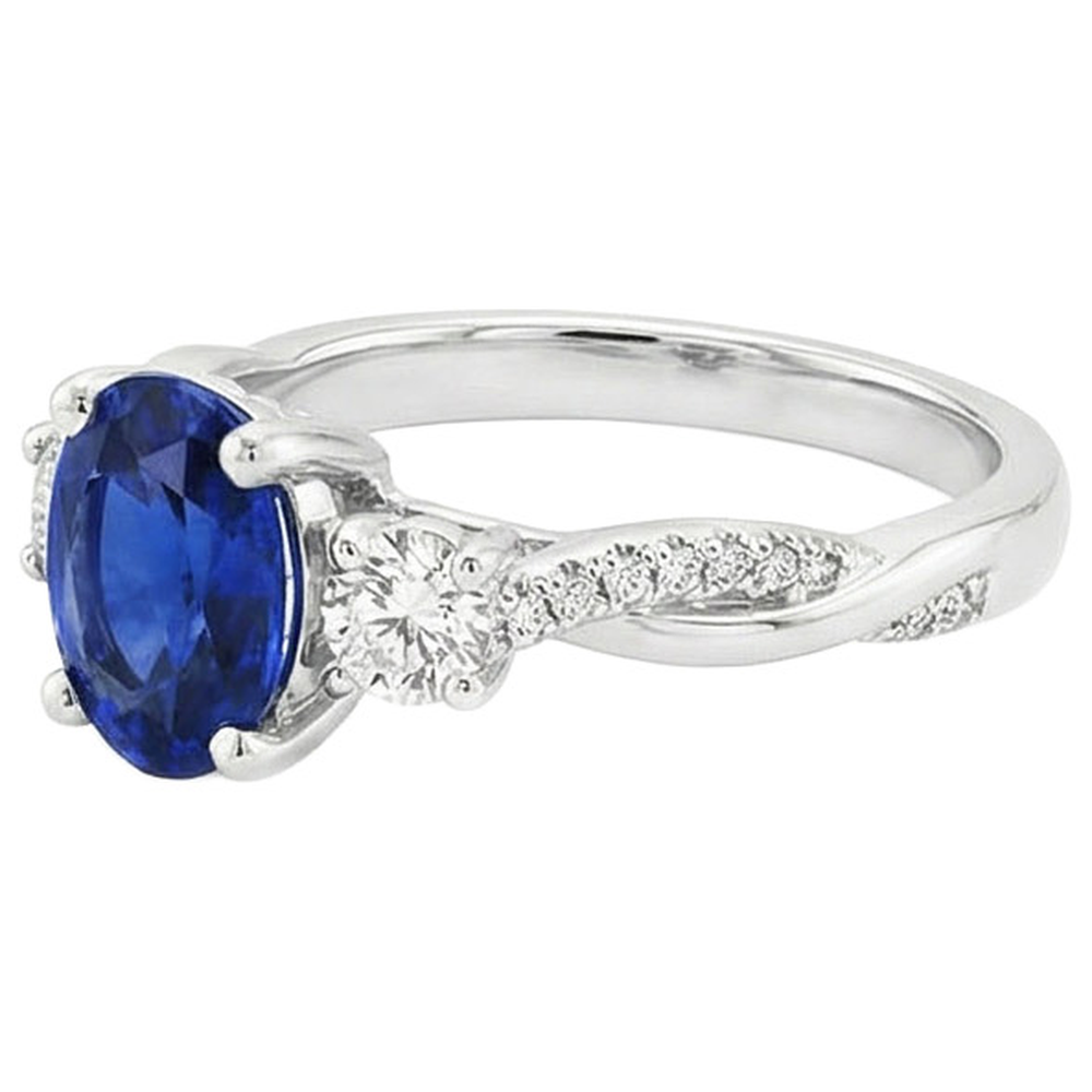 naturel oval saphir 4carats bague sur blanc