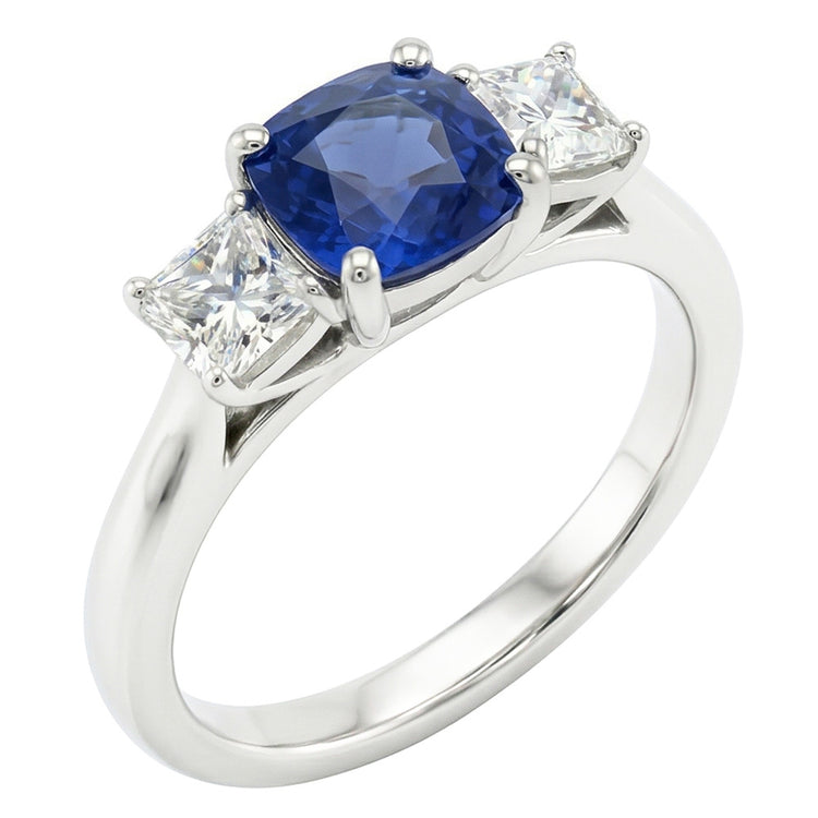 Bague Trois Pierres Saphir Bleu & Diamants Coussin Or 2 Carats 14K