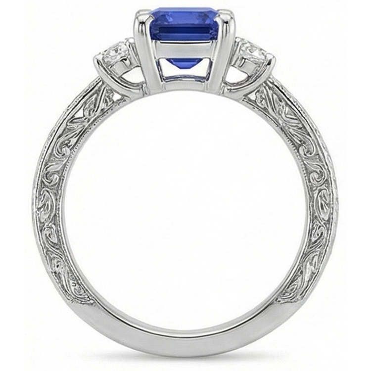 Bague Trois Pierres Style Antique Saphir Bleu & Diamants Naturels Extraits des Mines ( et non cultivés en laboratoire ) 4.50 Carats