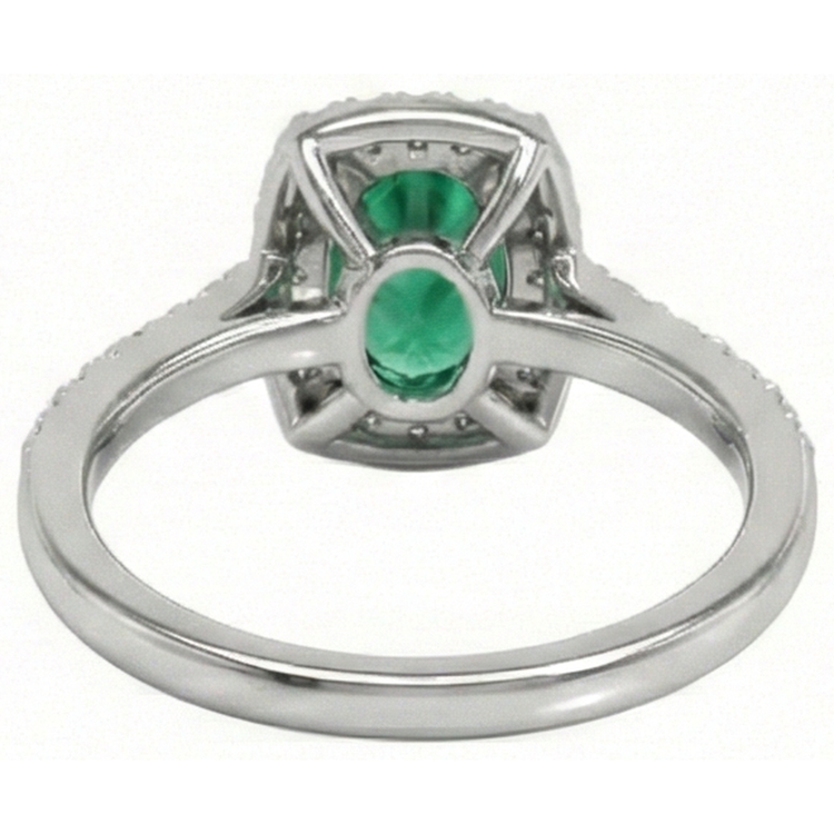 naturel oval diamant 5.75carats bague sur blanc