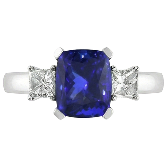 Bague d'anniversaire diamant et coussin tanzanite étincelante de 4.01 carats