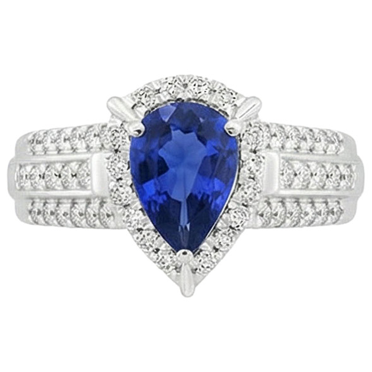 naturel pear diamant 5carats bague sur blanc