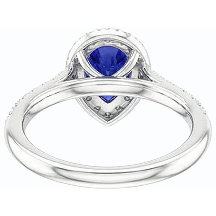 naturel pear diamant 3.50carats bague sur blanc
