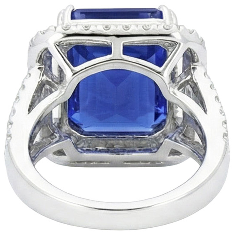 naturel radiant diamant 6.50carats bague sur blanc