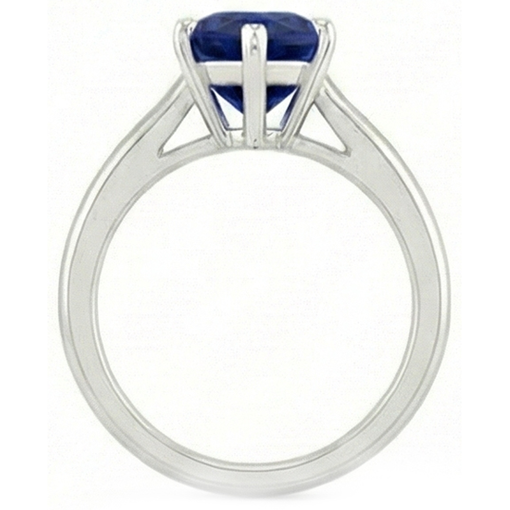 naturel pear saphir 3carats bague sur blanc