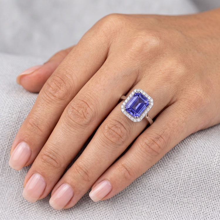 Bague de fiançailles Halo Emeraude Bleu Saphir 4 Carats Or Blanc