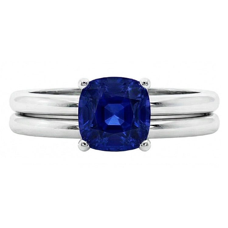 Bague de fiançailles avec saphir bleu coussin solitaire sertie 1 carat