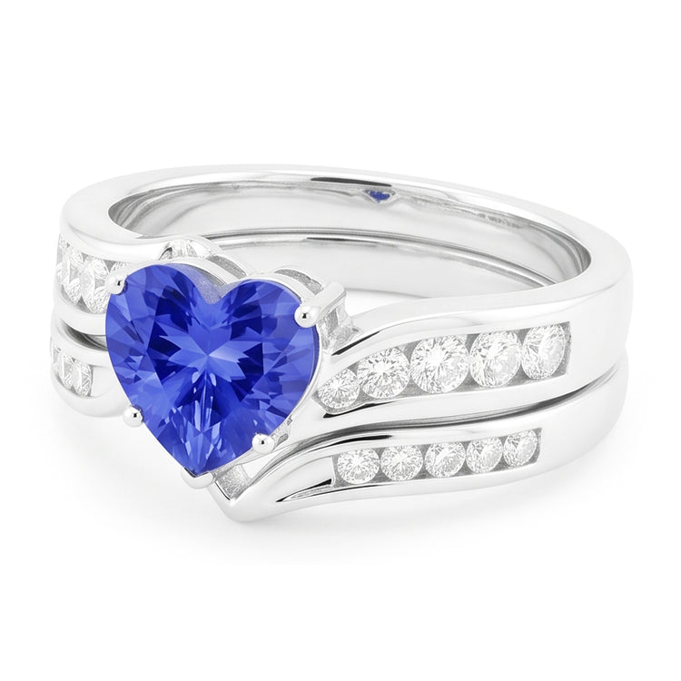 Bague de fiançailles coeur de fiançailles en or blanc et saphir bleu serti 4 carats