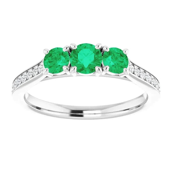 Bague de fiançailles diamant émeraude Vert style trois pierres 1.10 carats
