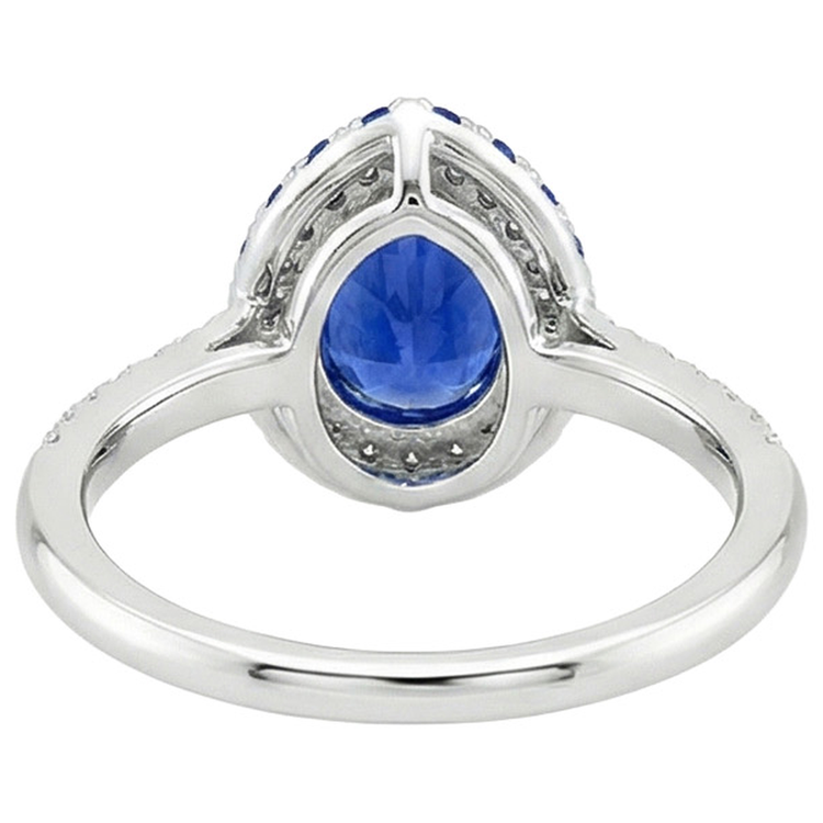 naturel pear diamant 6carats bague sur blanc