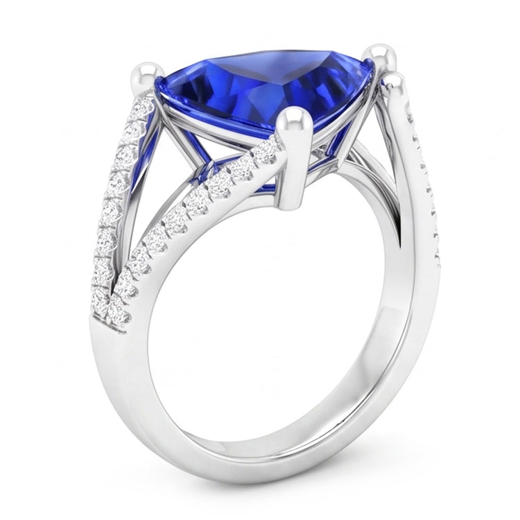 Bague de fiançailles diamant trillion saphir tige fendue 3 carats