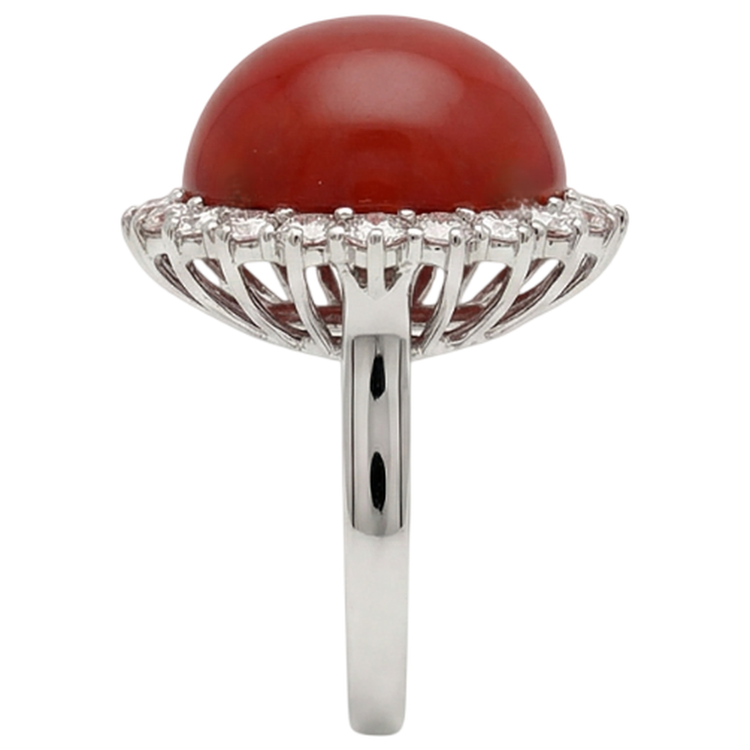 Bague de fiançailles en gros corail rouge et diamants de 15.25 ct en or blanc 14K