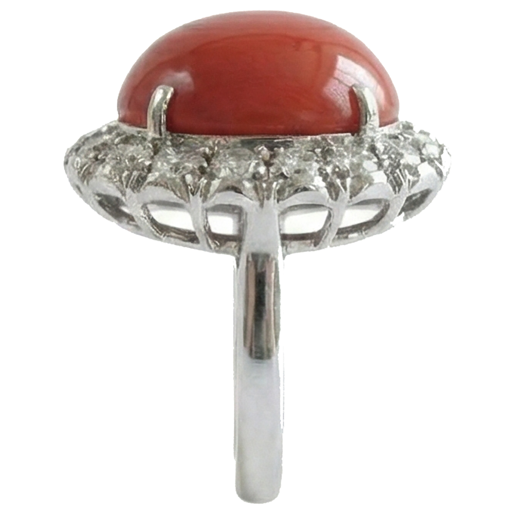 naturel oval diamant 14.50carats bague sur blanc