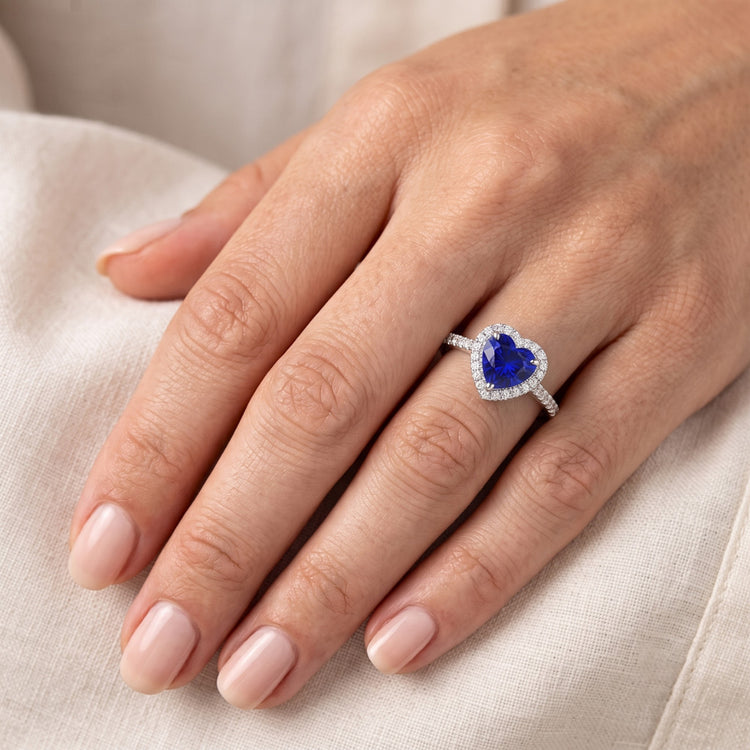 Bague de fiançailles en saphir de Ceylan avec cœur Halo. bijoux en diamant de 4.50 carats