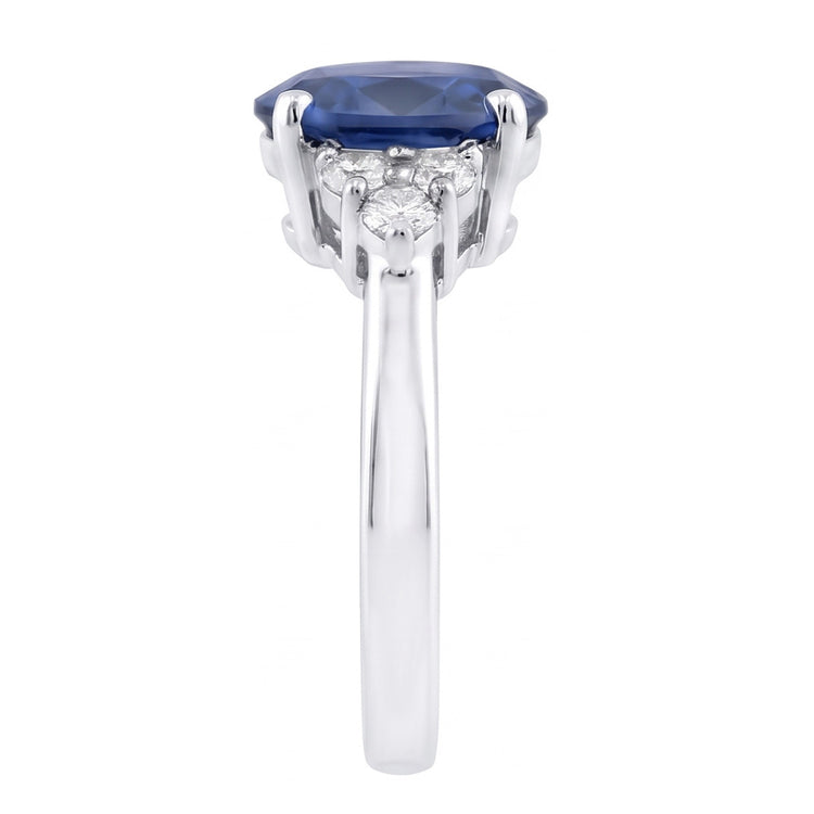 Bague de fiançailles en saphir de Ceylan taille ovale et diamants ronds 3.40 ct