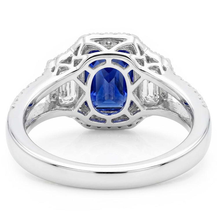 Bague de fiançailles halo saphir 4 carats trapèzes et diamants sertis pavé