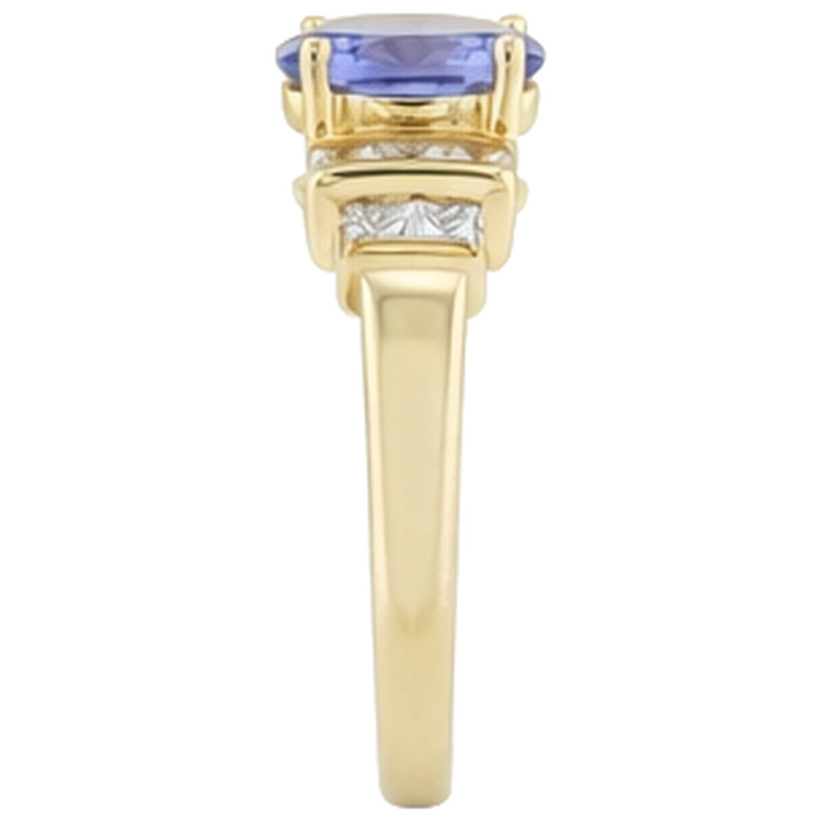 naturel oval tanzanite 3carats bague sur blanc