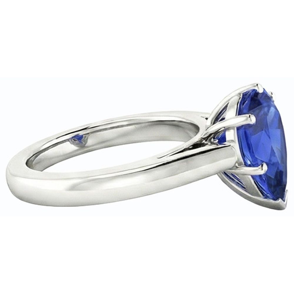 naturel pear saphir 2.50carats bague sur blanc