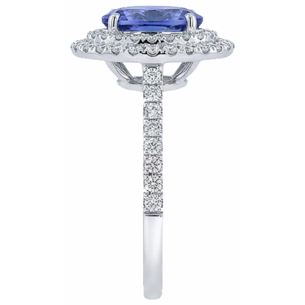 naturel oval tanzanite 4carats bague sur blanc