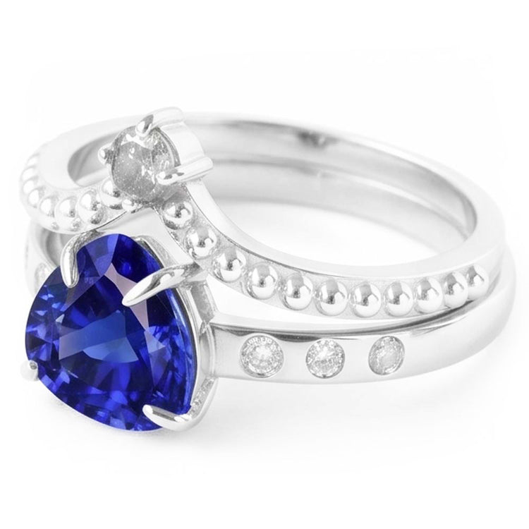 Bague de mariage en diamant sertie de mille milliards de saphirs bleus naturels 2 carats