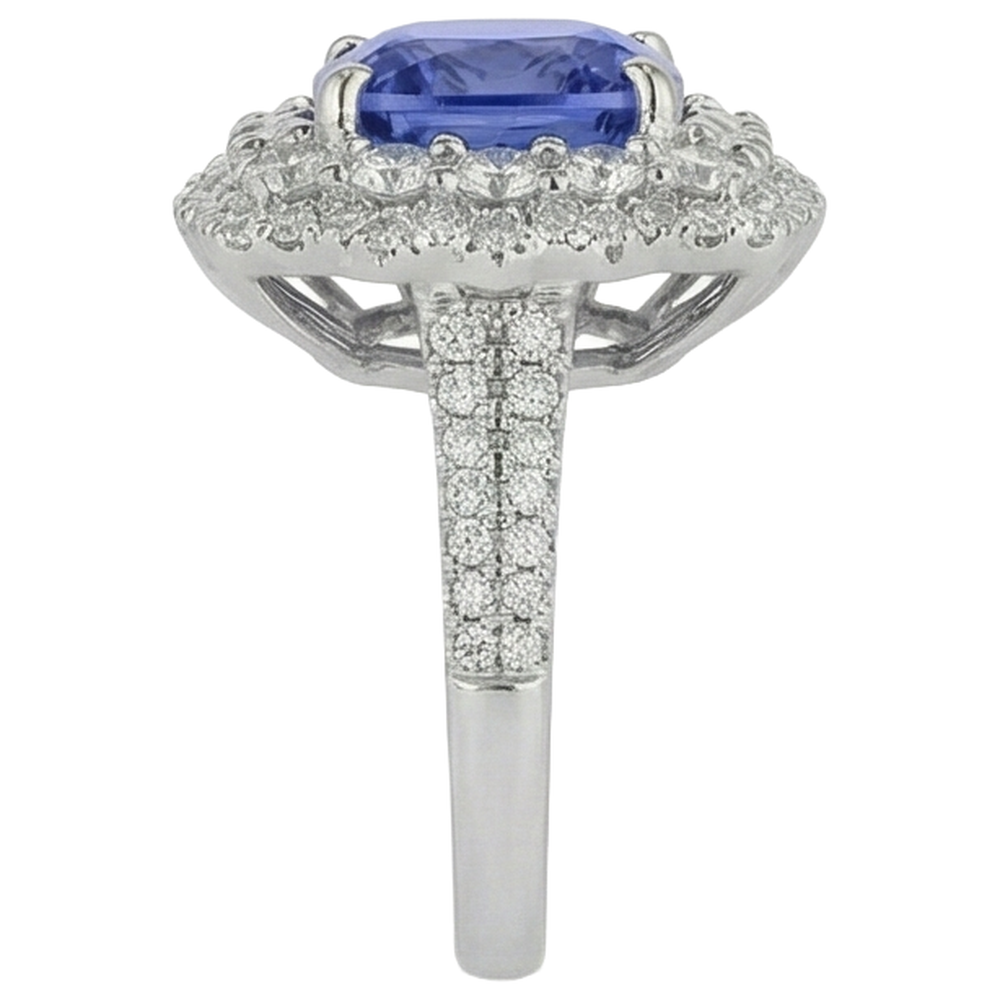 naturel cushion tanzanite 9.75carats bague sur blanc