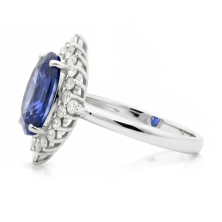 Bague diamant ovale saphir du Sri Lanka. bijoux en pierres précieuses de 8.51 carats