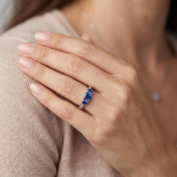 Bague diamant saphir 1.10 carats serti griffes bijoux femme