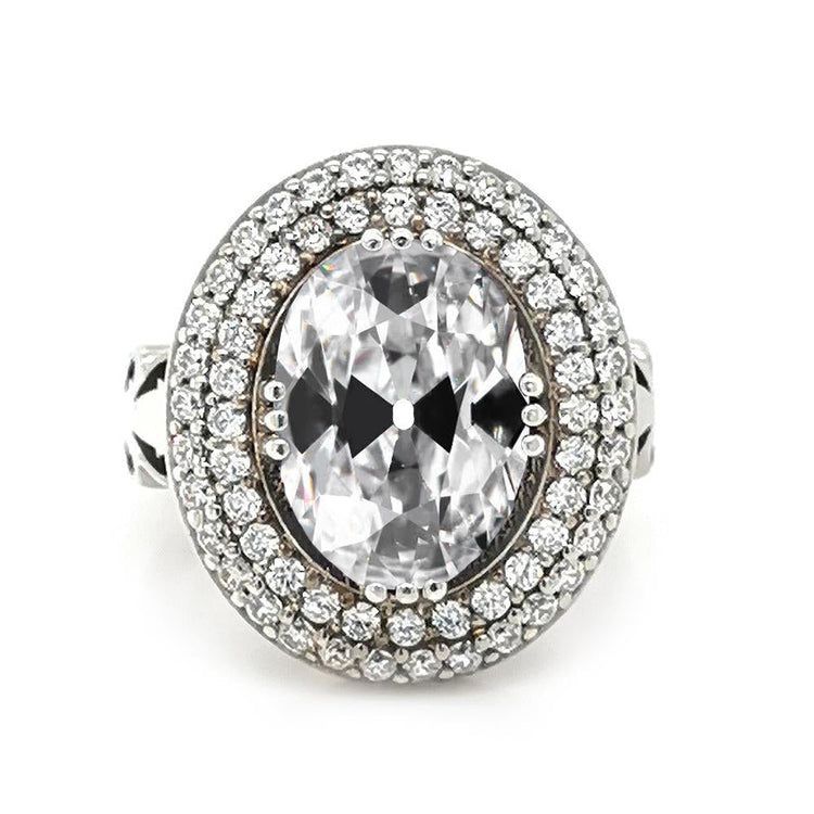Bague double halo ovale Naturel diamant taille ancienne sertie triple griffes 8 carats
