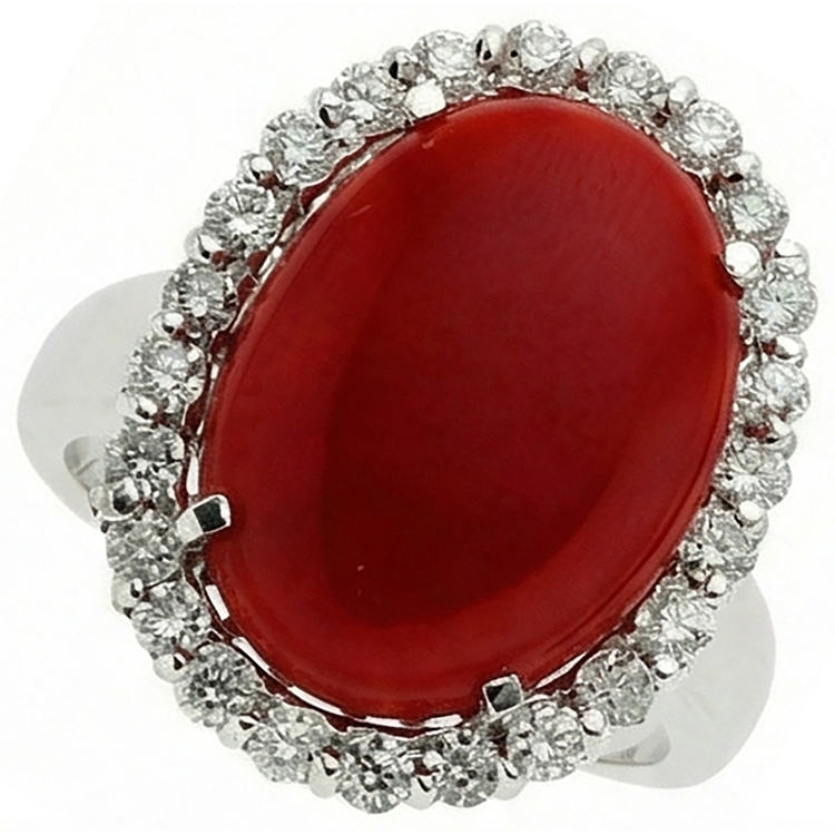 Bague en corail rouge sertie de griffes de 11.25 ct avec diamants en or blanc 14 carats